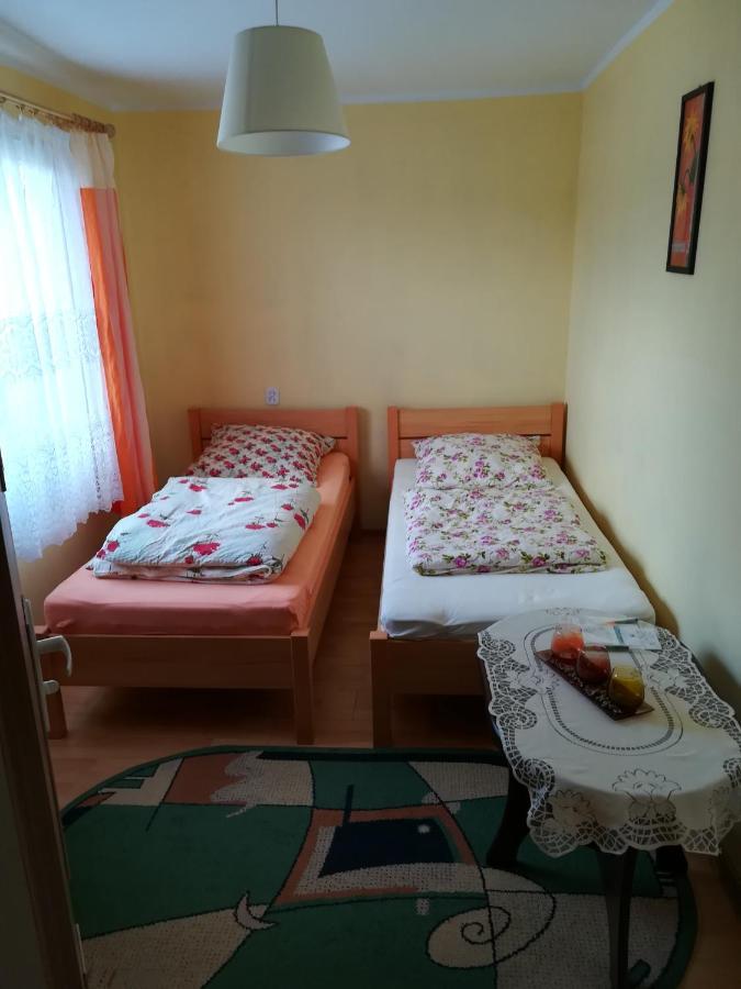 Pod Jablonia Villa Jezierzany Kültér fotó